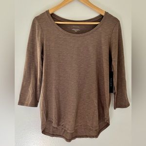 CLOSING SALE! 
🎉HP!!🎉 Tahari | Brown 3/4 Sleeve Shirt